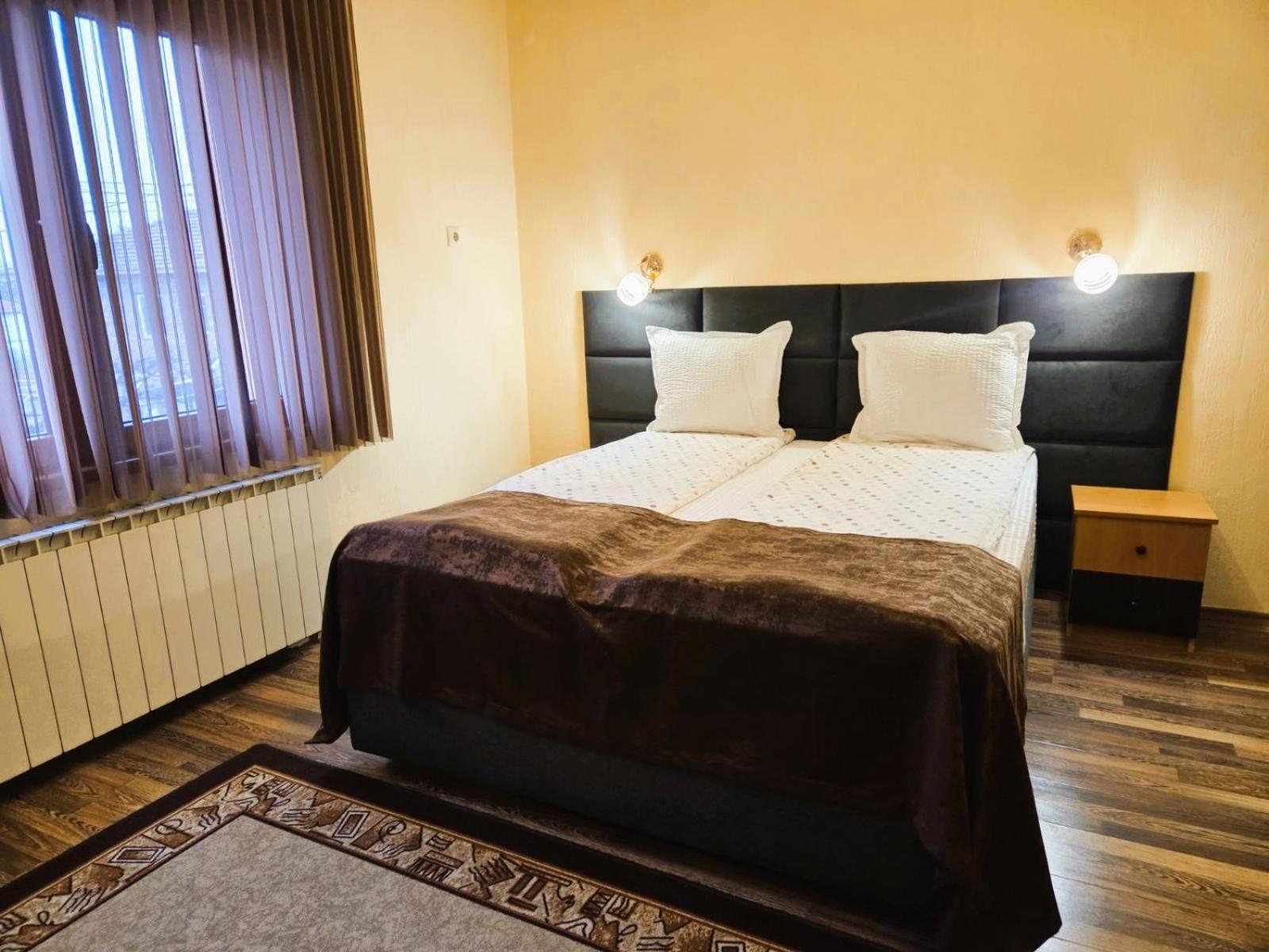 Family Hotel Dalia เวลินกราด ภายนอก รูปภาพ