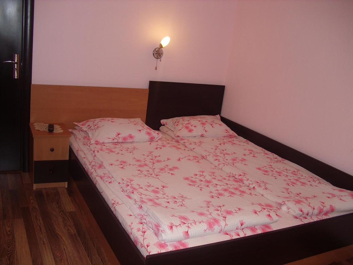 Family Hotel Dalia เวลินกราด ภายนอก รูปภาพ